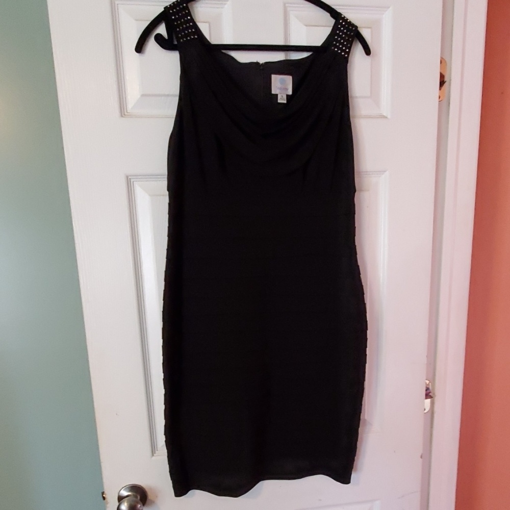 Very flattering black dress